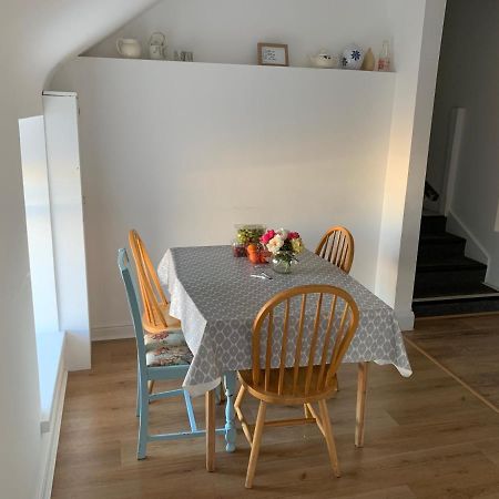 Room 2 Camp Street B&B & Self Catering 우그테라드 외부 사진